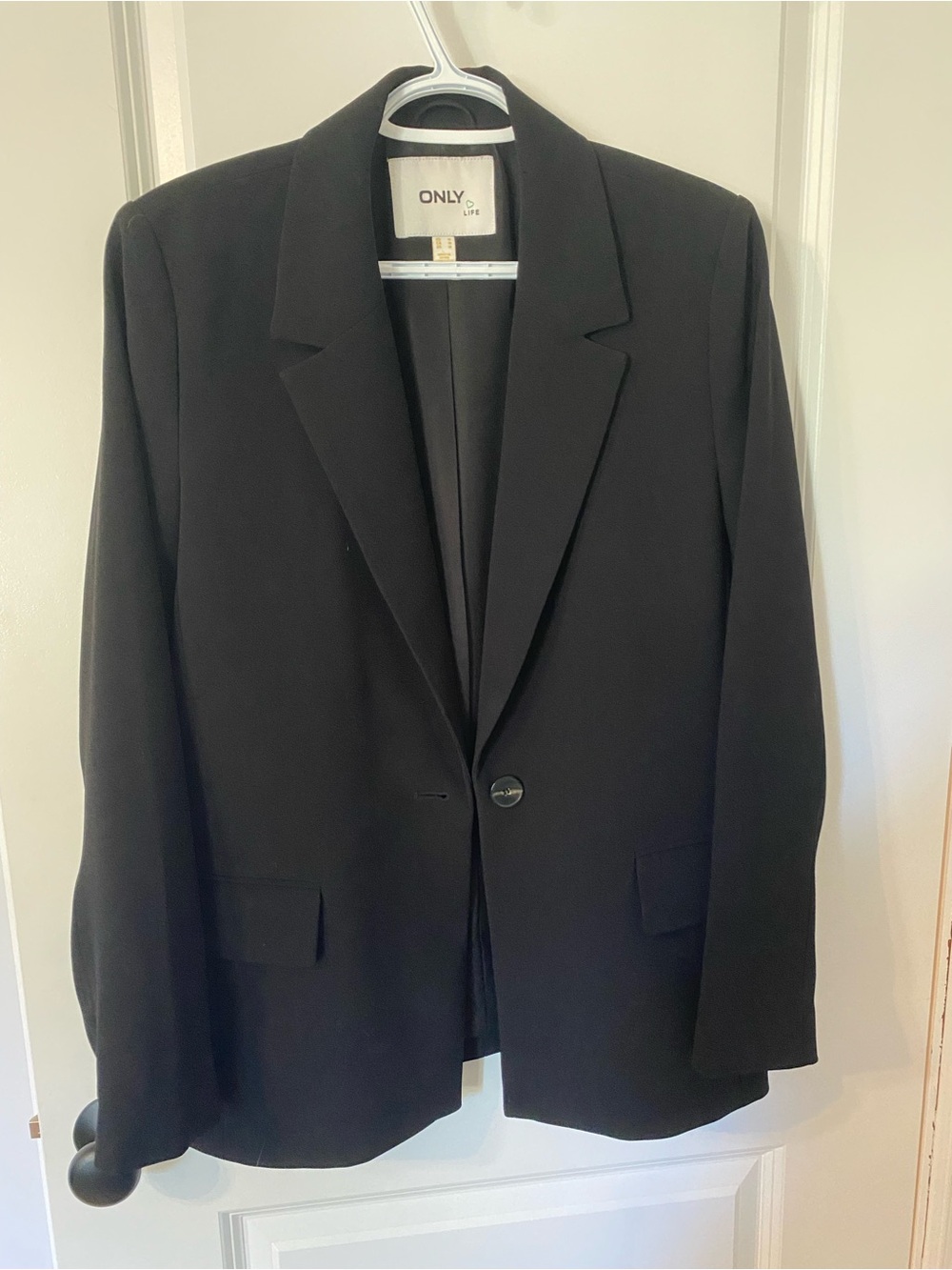 ONLY Black Single-Button Blazer